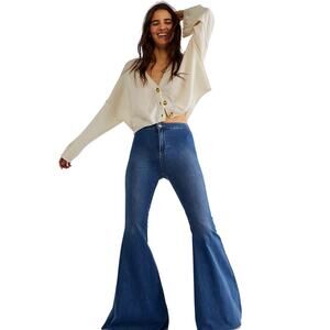 Free People We The Free Just Float On Flare Jeans NWT Size 27 High Rise